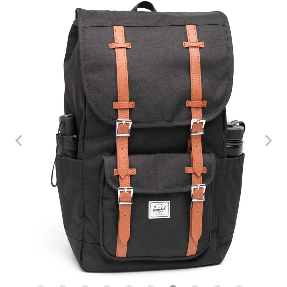 Herschel Little America™ Backpack. No flaws
Used once. Excellent condition